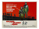 Escape From the Planet of the Apes, L-R: Kim Hunter, Roddy McDowall, 1971