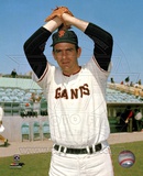 Gaylord Perry - Giants - Ball in glove over head