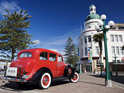 Old Red Car Advertising Tours in the Art Deco City Napier 