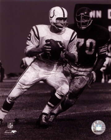 Johnny Unitas - Passing Action (B&W) Photograph Johnny Unitas - Passing Action (B&W) Photograph