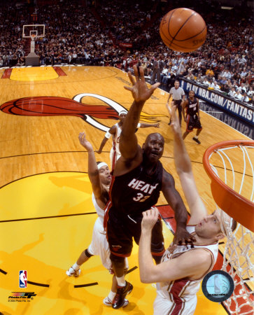 Shaquille O'Neal - '04 / '05 Action Photograph Shaquille O'Neal - '04 / '05 Action Photograph