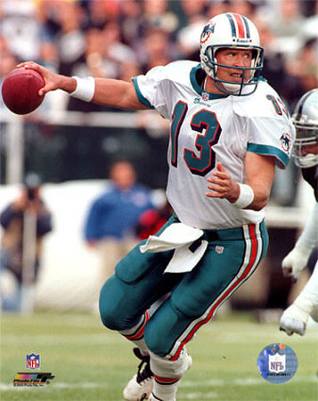Dan Marino - Dropping Back Photograph Dan Marino - Dropping Back Photograph