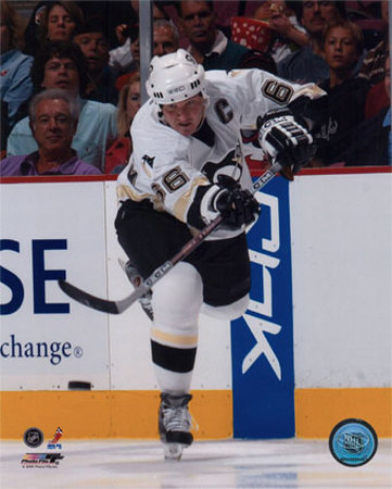 Mario Lemieux - '05 / '06 Away Action Photograph Mario Lemieux - '05 / '06 Away Action Photograph