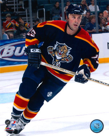 Joe Nieuwendyk - '05 / '06 Home Action Photograph Joe Nieuwendyk - '05 / '06 Home Action Photograph