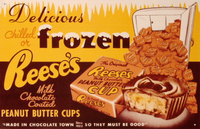 Reese's Peanut Butter Cups Tin Sign Reese's Peanut Butter Cups Tin Sign