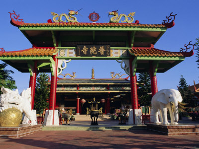 [Image: louise-murray-the-main-chinese-temple-in...a-asia.jpg]
