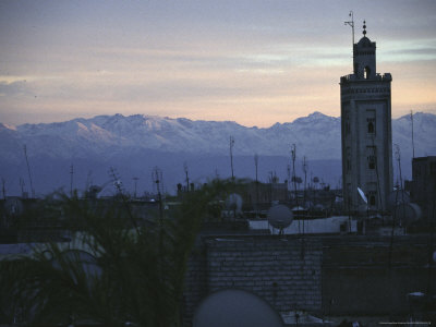 Marrakech with Mountains in Background Premium Poster Marrakech with Mountains in Background Premium Poster