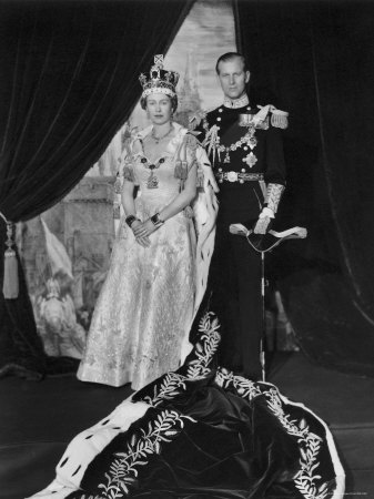 queen elizabeth ii coronation robes. queen elizabeth ii coronation.