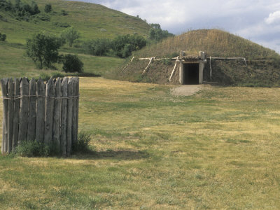 Reconstructed Mandan Earth Lodge and Sacred Ark at On-A-Slant ... Reconstructed Mandan Earth Lodge and Sacred Ark at On-A-Slant ...