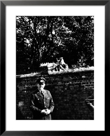 Berlin Wall, 1961 Framed Print Berlin Wall, 1961 Framed Print