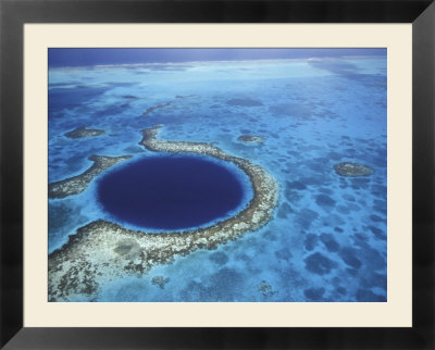 Reefs In Belize. Large Coral Reefs off the