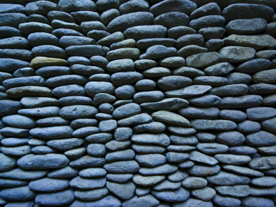 Wall Wall Bathroom Rugs on Elegant And Unusual Bathroom Wall Built Of Volcanic River Stones