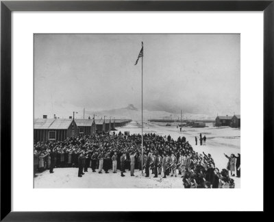 japanese flag during ww2. Nisei Japanese Americans