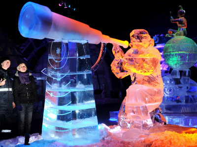 Sculpture Exhibitions on Visitors Admire Ice Sculptures In An Exhibition In Roevershagen