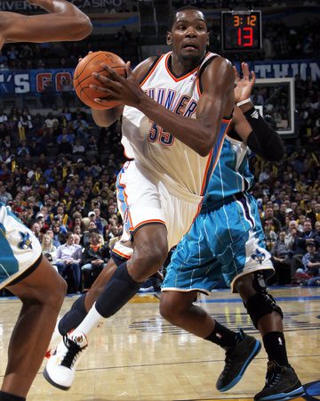 new kevin durant shoes 2011. kevin durant wallpaper 2011.