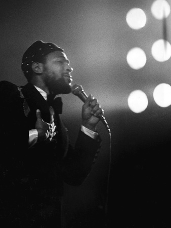Marvin Gaye - 1974 Stretched Canvas Print