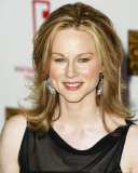 Laura Linney