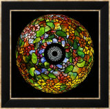 Detail of a "Nasturtium" Leaded Glass and Bronze Table Lamp