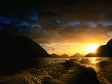Sunrise Over Lake Manapouri  Fiordland National Park  Southland  New Zealand
