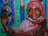 Young Girl About to Enter Mosque  Yifrus  Yemen