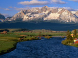 Salmon River and Sawtooth Mountains  Stanley  Idaho  USA
