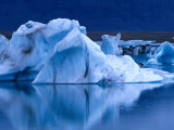 Jokullsarlon Lagoon Containing Icebergs from Breidamerkurjokull Glacier  Austurland  Iceland