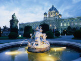 Exterior of National Opera House  Vienna  Austria