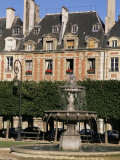 Place Des Vosges  Paris  France
