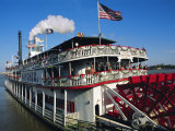 Paddle Steamer 'Natchez'  on the Edge of the Mississippi River in New Orleans  Louisiana  USA