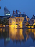 Mauritshuis at Night  Lake Hof Vijver  Den Haag  the Hague  Holland (The Netherlands)