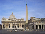 St Peter's and St Peter's Square  Vatican  Rome  Lazio  Italy
