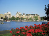 Empress Hotel and Innter Harbour  Victoria  Vancouver Island  British Columbia  Canada