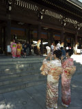 Girls in Kimonos  Meiji Shrine  Harajuku  Tokyo  Honshu  Japan