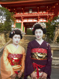 Geisha Maiko at Kiyomizu Dera Temple  Unesco World Heritage Site  Kyoto City  Honshu  Japan