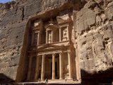 The Treasury Building (Al Khazneh)  Petra  Unesco World Heritage Site  Jordan  Middle East