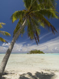 Blue Lagoon  Rangiroa  Tuamotu Archipelago  French Polynesia Islands