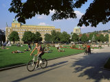 Schlossplatz (Palace Square)  Stuttgart  Baden Wurttemberg  Germany