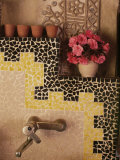 Raised Mud Reliefs Inlaid with Mirror on the Walls in Bathroom of Modern Home