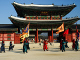 Gyeongbokgung Palace Changing of the Guard  Gwanghwamun  Seoul  South Korea