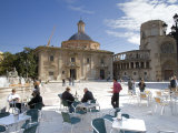 People at Outdoor Dining Area Plaza de la Virgen  La Seu  el Mercat  Valencia  Spain
