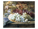 Black and White Grapes