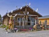 Hansen's Wood Carvings Store on the Kenai Peninsula  Soldotna  Alaska  USA