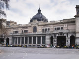 Line of Taxi Cabs  Retiro Train Station  Fcg Mitre on the Plaza San Martin Square