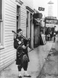 Scottish Bagpiper