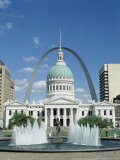 Fountains and Buildings in City of St Louis  Missouri  United States of America (USA)