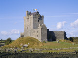 Dunguaire Castle  Kinvarra Bay  Co Galway  Ireland