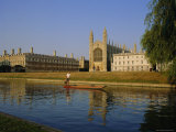 Punt on the Backs  River Cam  Kings College  Cambridge  Cambridgeshire  England  UK  Europe