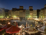 Street Performers  Cafes and Stalls at Dusk  Old Town Square (Rynek Stare Miasto)  Warsaw  Poland