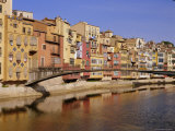 Medieval Houses on the Onyar River with Pont De Sant Feliu  Girona  Catalunya  Spain