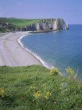 Bay and Cliffs  Etretat  Cote d'Albatre (Alabaster Coast)  Haute Normandie (Normandy)  France